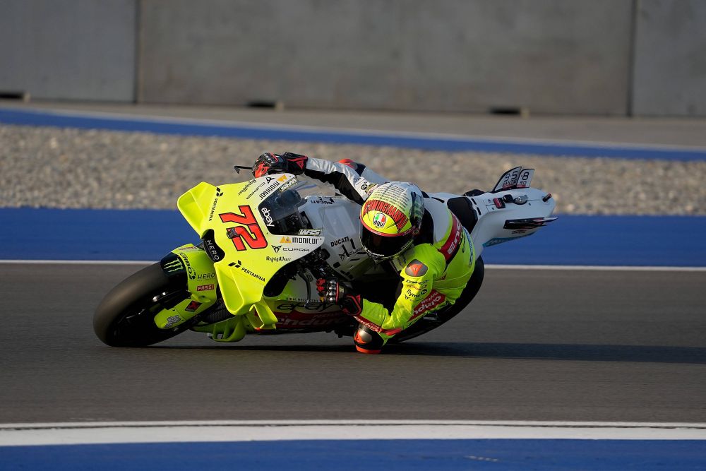 MotoGP, Marco Bezzecchi e Luca Marini stanno perdendo le rispettive “scommesse”. Il Montmelò per dare un segnale di ripresa