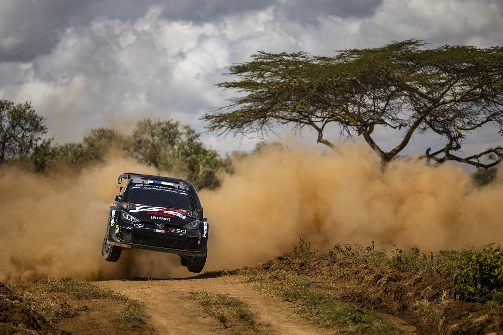 Rally, Kalle Rovanpera domina il venerdì del Rally Safari Kenya e scappa in classifica generale