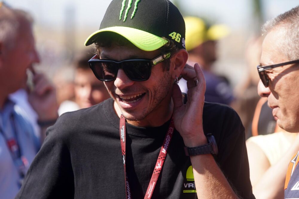 MotoGP, Valentino Rossi: “Bagnaia ha fatto una gara da 10! Ha fatto capire a Marquez…”