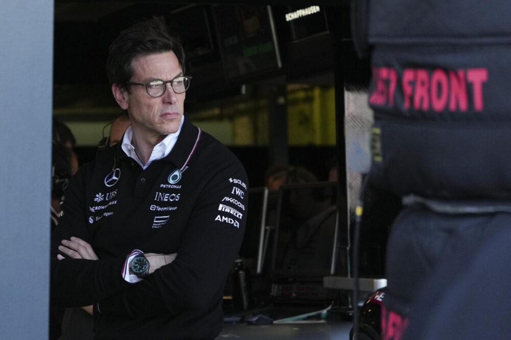 F1, Toto Wolff durissimo: “Anche un mago come Newey farebbe fatica a risolvere i nostri problemi”