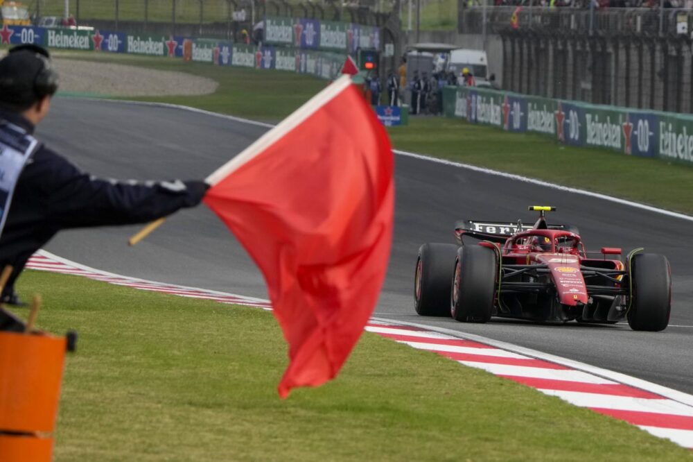 F1, respinto il ricorso dell’Aston Martin in Cina: nessuna penalità per Carlos Sainz