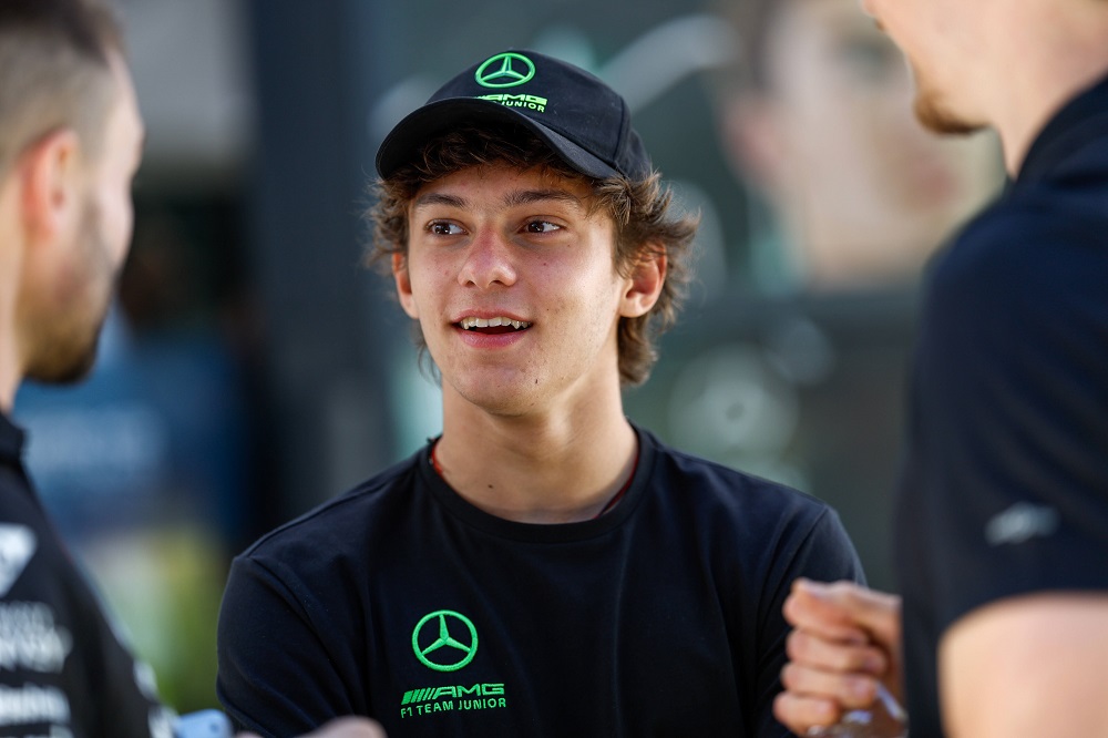 F1, Kimi Antonelli entusiasta dopo il primo test sulla Mercedes in Austria: “Esperienza incredibile”