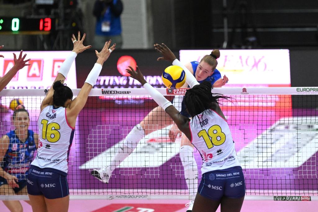 Volley femminile, primo match ball scudetto per Conegliano! Gara4 è una sfida stellare sul campo di Scandicci