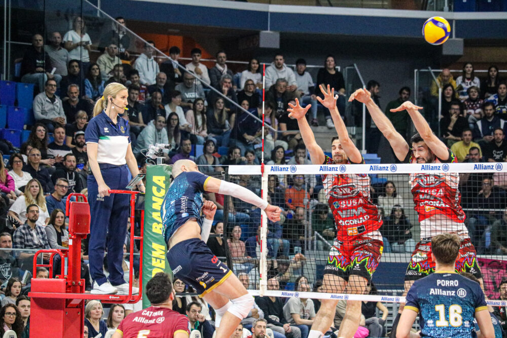 Volley, Perugia è la prima finalista! Milano ribaltata, i Block Devils lotteranno per lo scudetto