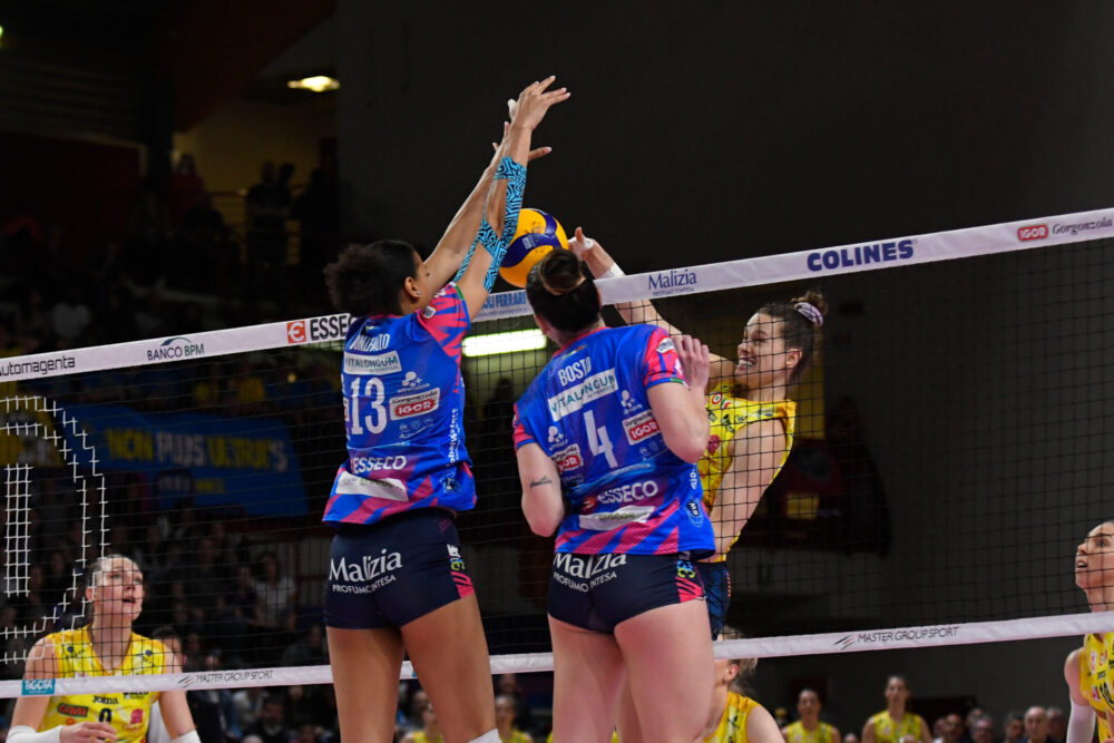 Volley femminile, Conegliano crolla dopo 43 vittorie! Novara vince gara-2, la semifinale si decide alla bella
