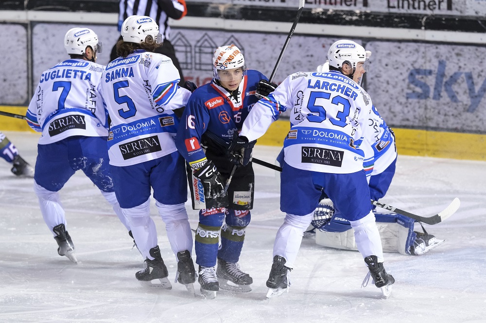 Hockey ghiaccio, Renon vince anche gara-3 contro Cortina e vola 3-0 nella serie per il titolo