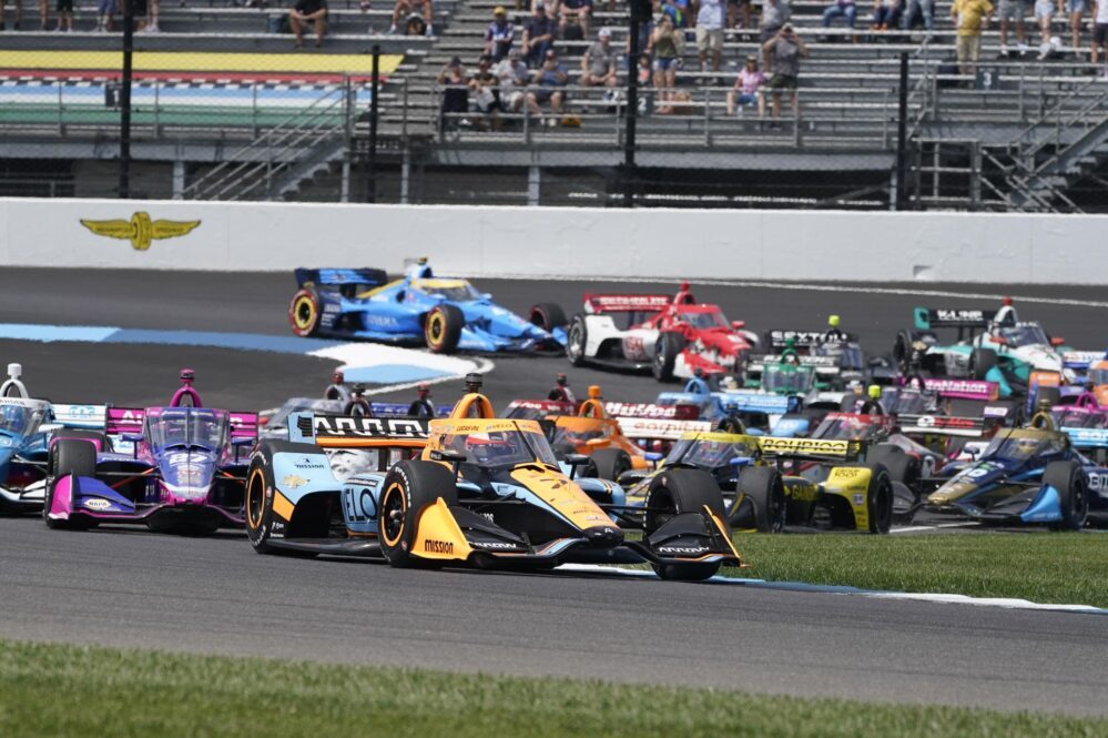 IndyCar, il mese di Indianapolis scatta con il GP sul road course
