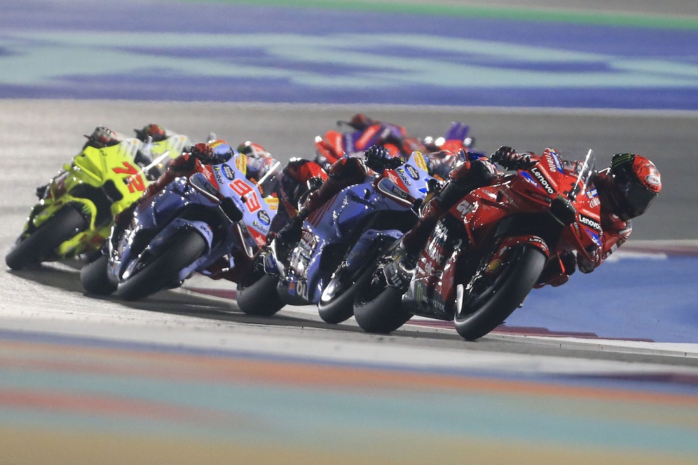 MotoGP, ufficializzato il regolamento tecnico 2027: motori da 850cc e riduzione dell’aerodinamica