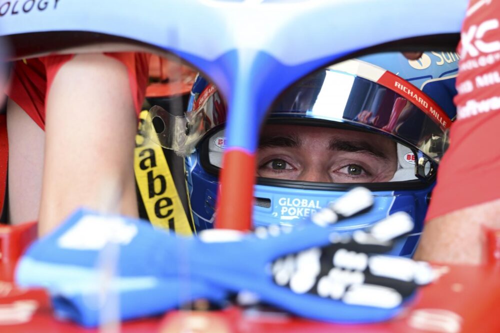 F1, Charles Leclerc: “Ho spinto tanto, Verstappen aveva più passo. Ma il degrado è simile”