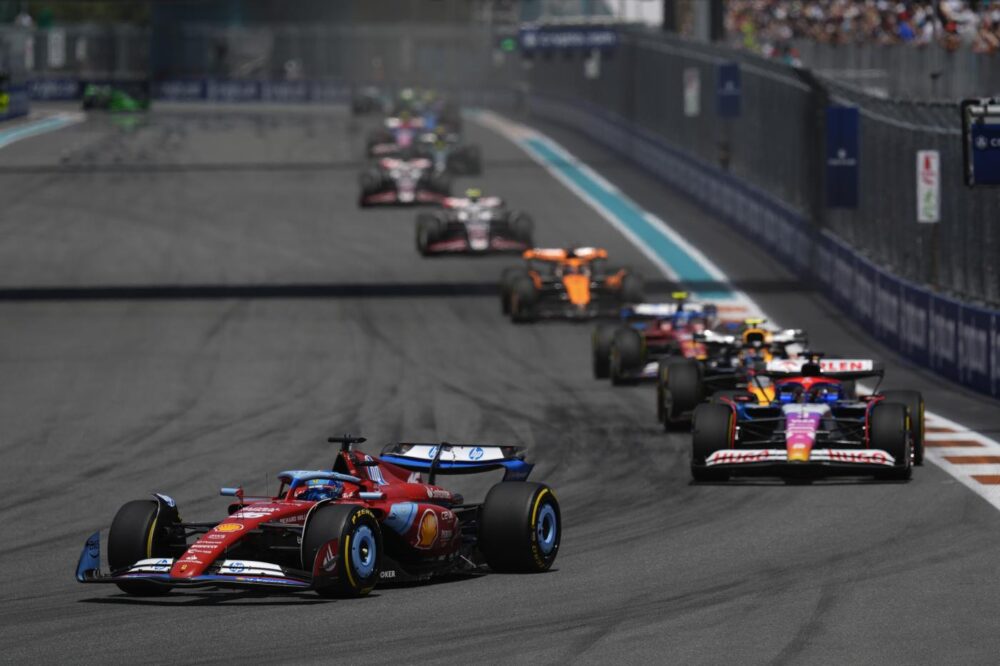 LIVE F1, GP Miami 2024 in DIRETTA: la Ferrari prova a sfidare Verstappen