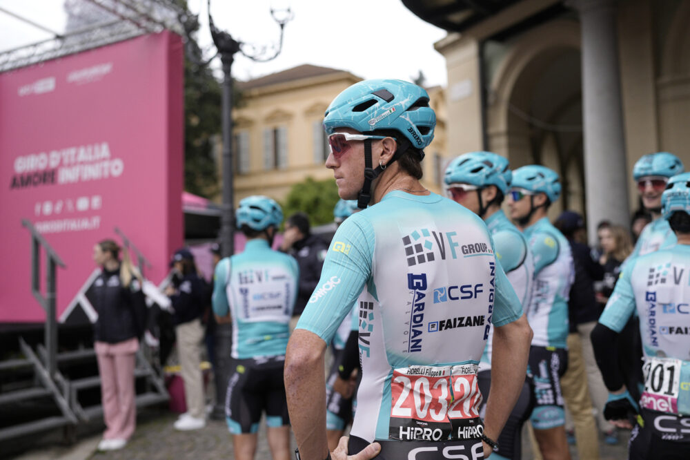 Domenico Pozzovivo in fuga al Giro d’Italia: guadagna minuti e risale in classifica!