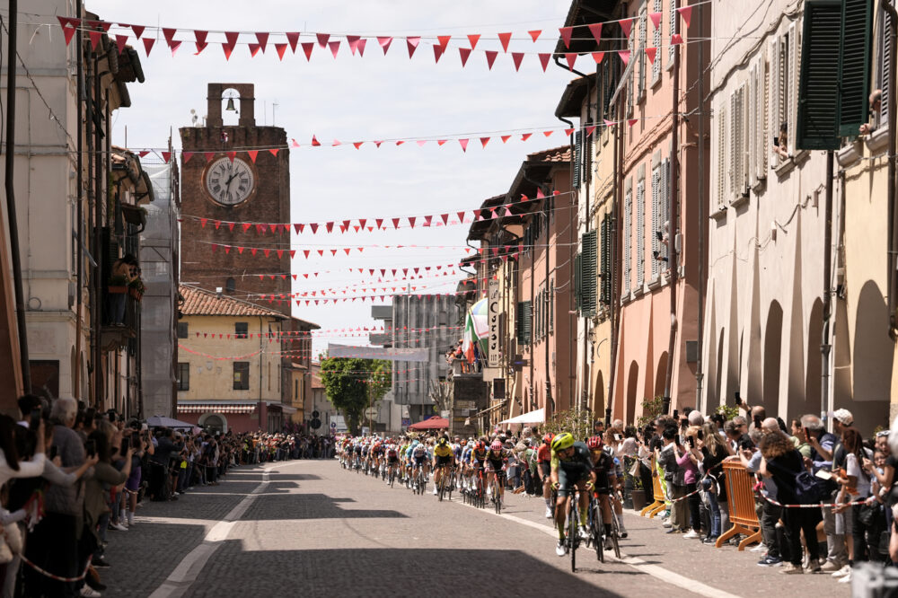 Dove passa domani la tappa Avezzano-Napoli del Giro d’Italia 2024: tutti i paesi, le città e le Regioni attraversate