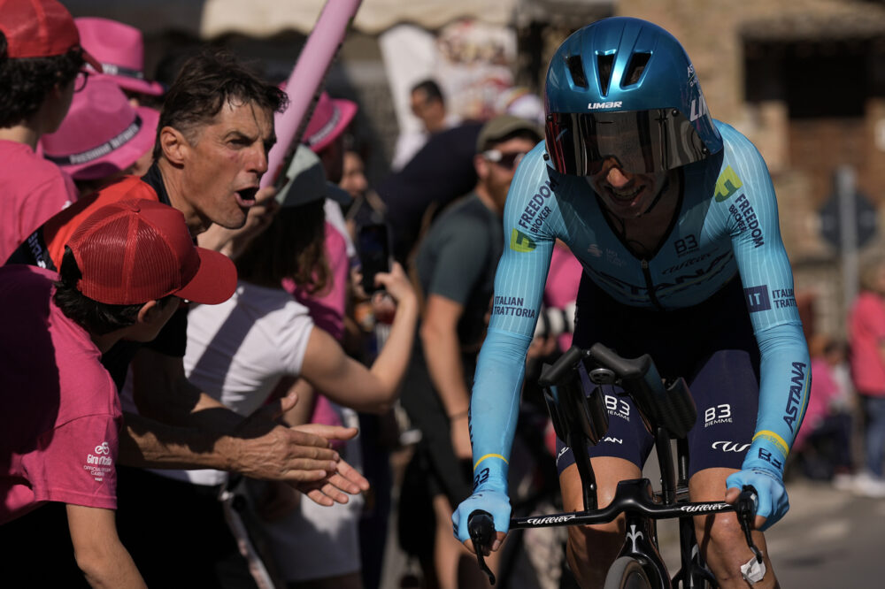 Giro d’Italia 2024, Lorenzo Fortunato: “L’obiettivo era salvarsi, da domani inizia il mio Giro”