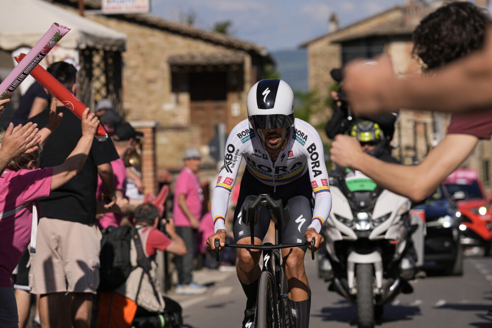 Giro d’Italia 2024, Daniel Martinez: “Ho fatto il possibile in volata, ma cosa si può fare contro Pogacar?”