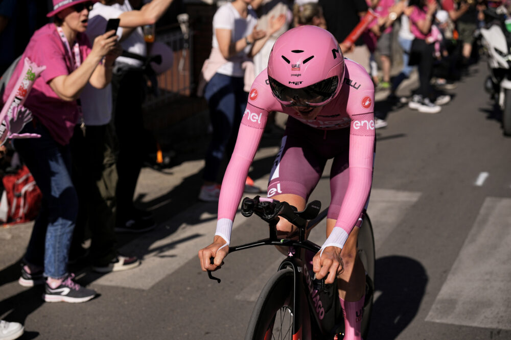 Pogacar potrebbe vincere il Giro d’Italia con un quarto d’ora sul secondo? Ma con il Tour all’orizzonte potrebbe gestire…