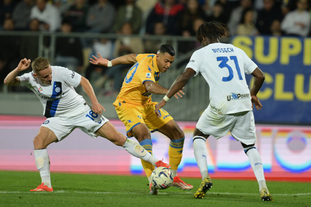 L’Inter torna alla vittoria: 5 0 in casa del Frosinone, segnano Frattesi e Lautaro