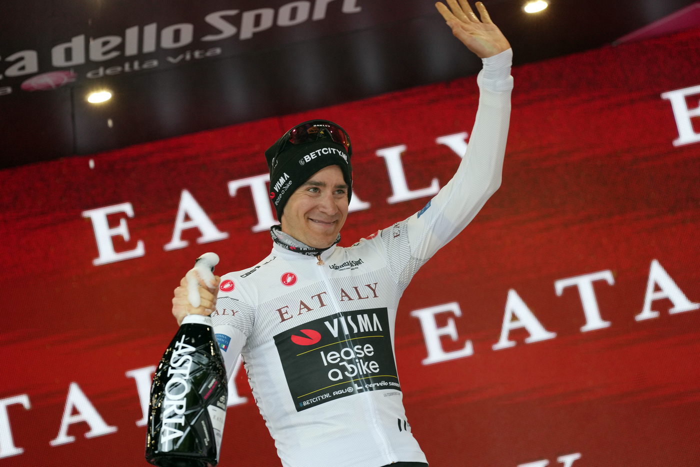 Giro d’Italia 2024, Cian Uijtdebroeks: “Avevo un po’ di mal di gola, ma in montagna si faranno grandi differenze”