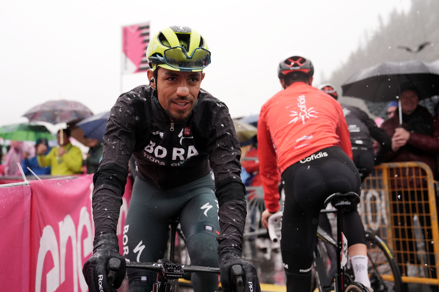 Giro d’Italia 2024, Dani Martinez: “Sono davvero soddisfatto, sono tornato secondo in classifica