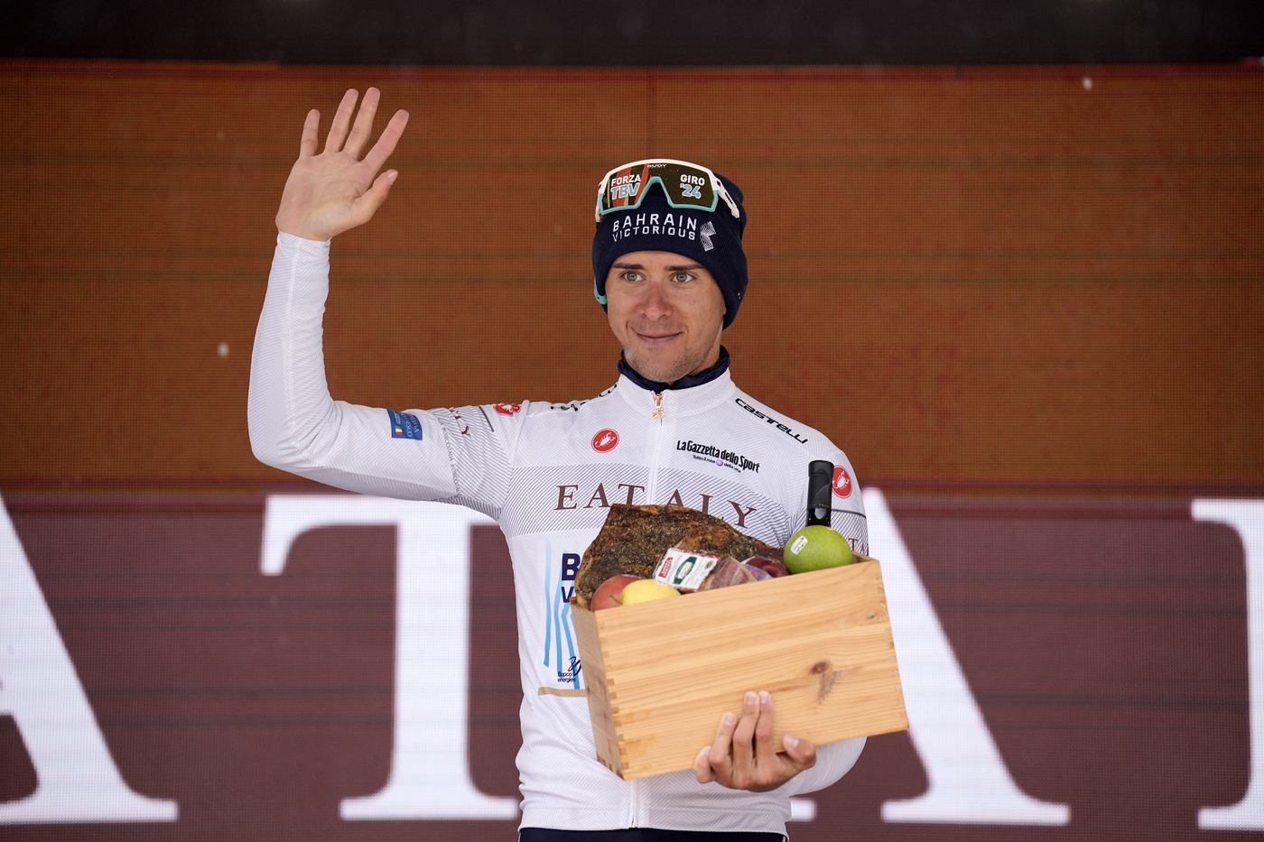 Giro d’Italia 2024, la tempra non manca a Tiberi: va in difficoltà, resiste e si rilancia per la maglia bianca