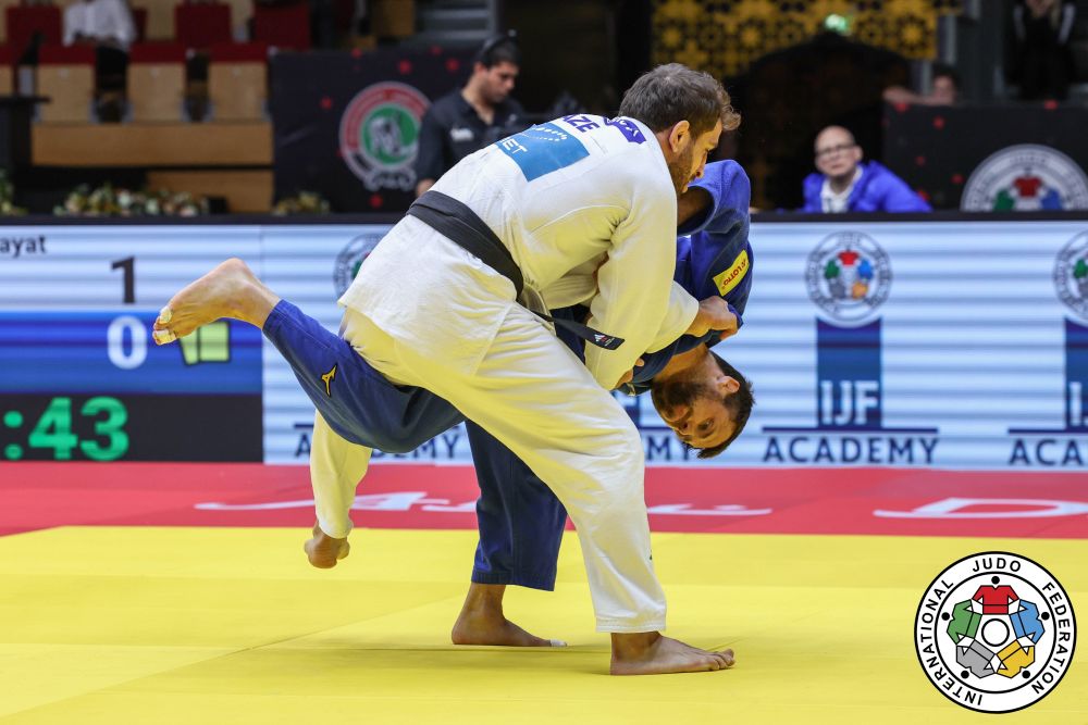 Judo, Italia senza medaglie nel day 2 ai Mondiali di Abu Dhabi. Giappone in vetta al medagliere