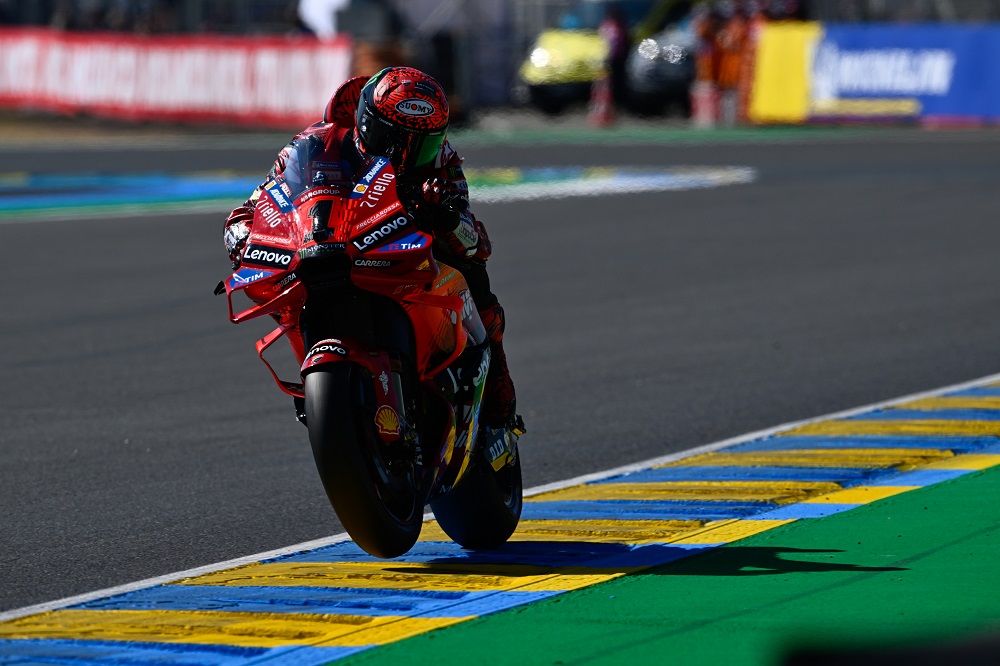 LIVE MotoGP, GP Francia 2024 in DIRETTA: Bagnaia sfida Martin, occhio a Marquez dalla Q1