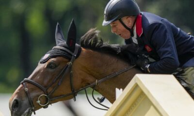 John Whitaker_Equitazione_Salto ostacolo_AP Photo
