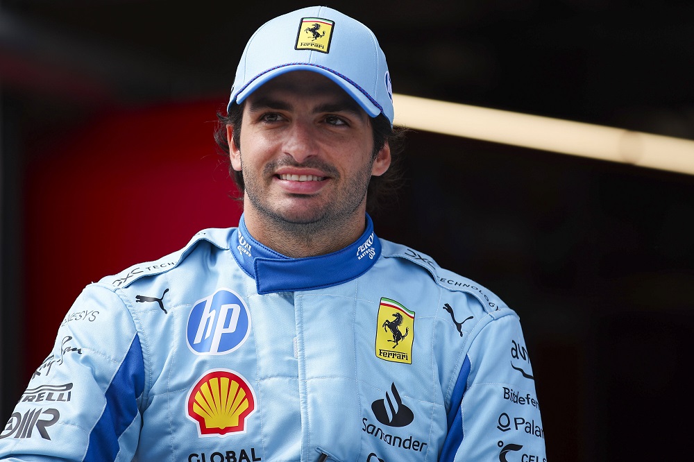 F1, Carlos Sainz: “Sulla carta la pista di Miami è migliore per la Ferrari, ma gli altri hanno portato aggiornamenti…”