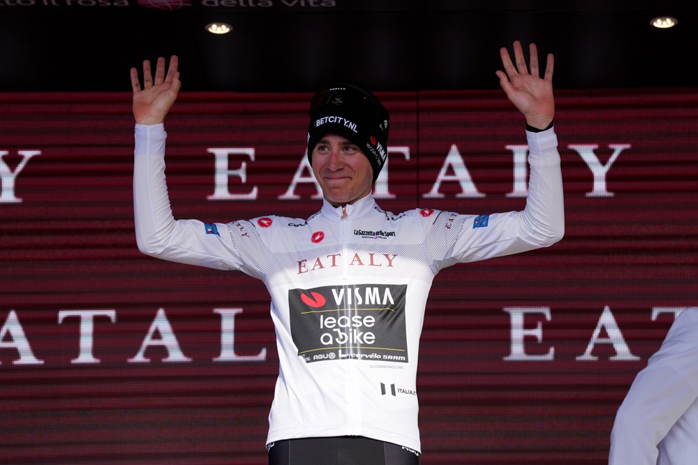 ciclismo-cian-uijtdebroeks-giro-ditalia-lapresse