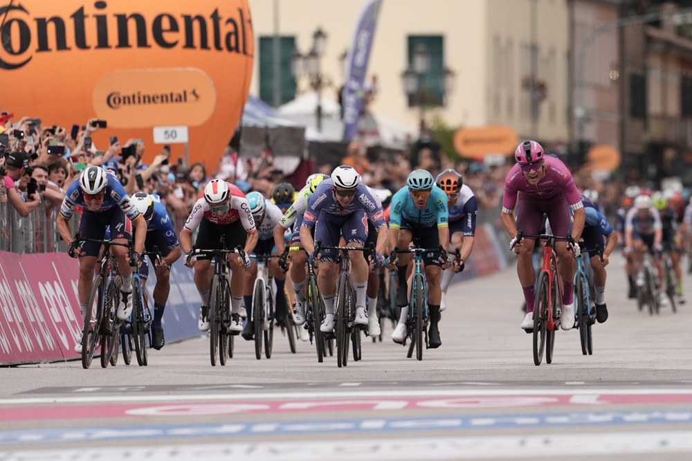 giro-ditalia-arrivo-diciottesima-tappa-lapresse