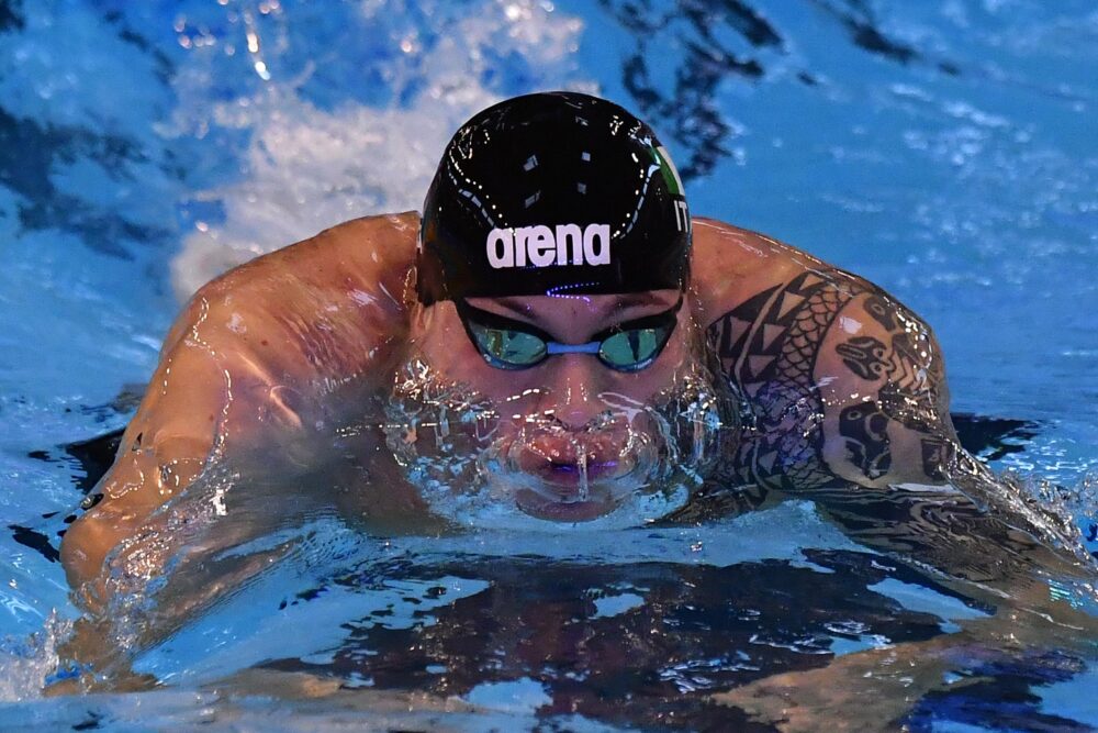 Nuoto, Stefanì e Busa in semifinale nei 100 farfalla agli Europei di nuoto in vasca corta. Grousset svetta