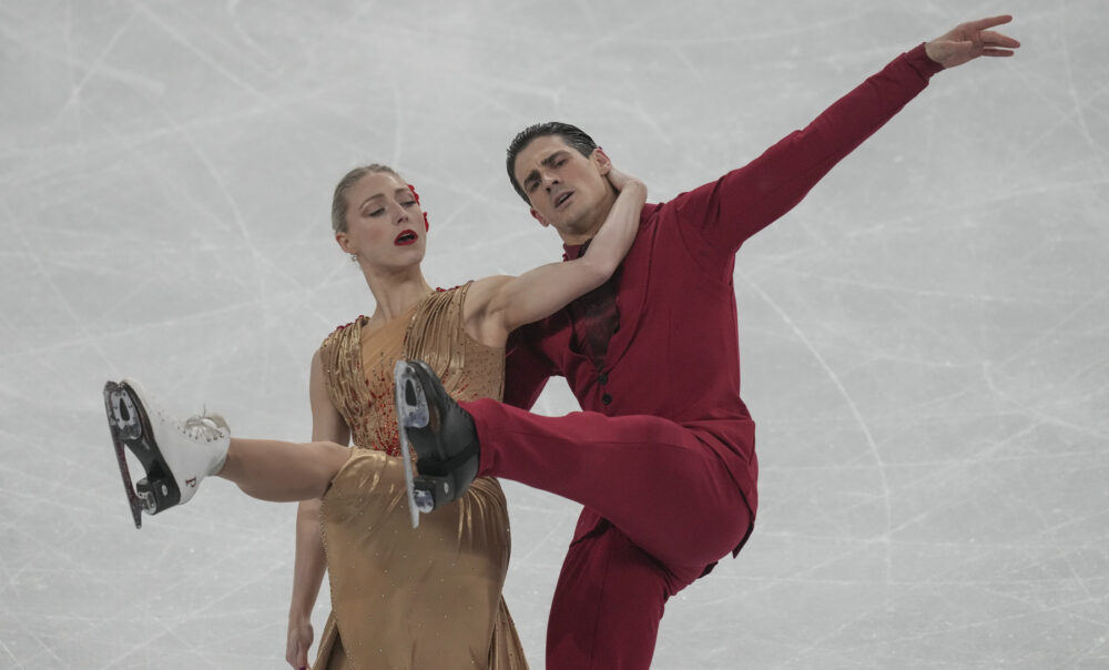 Pattinaggio di figura, Gilles e Poirier dominano la rhythm dance di Skate Canada Pattinaggio di figura, Gilles e Poirier dominano la rhythm dance di Skate Canada