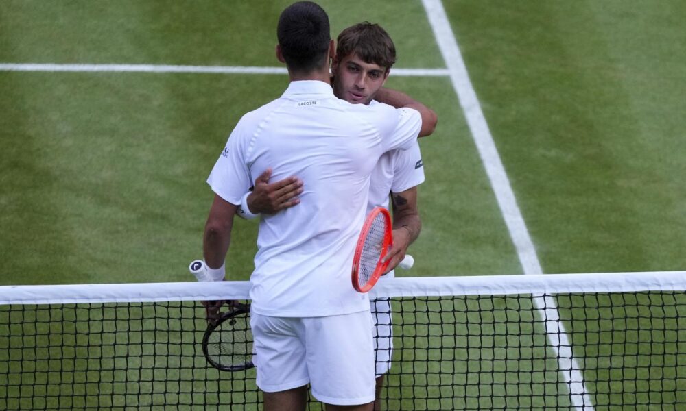 Novak Djokovic e Flavio Cobolli