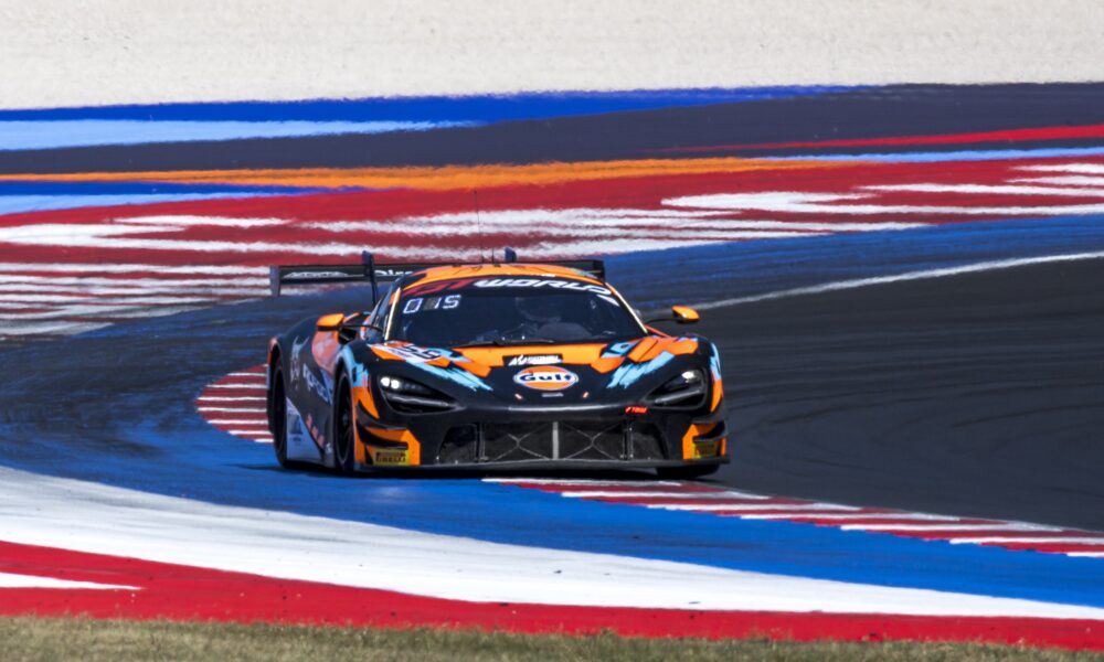 #59 Garage 59 McLaren