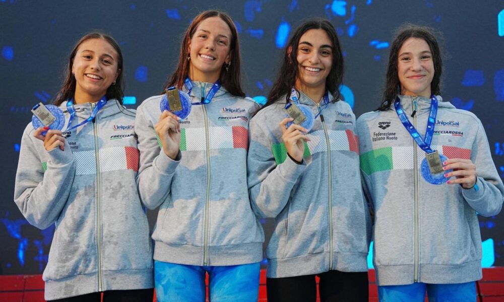 staffetta 4x200 stile libero juniores
