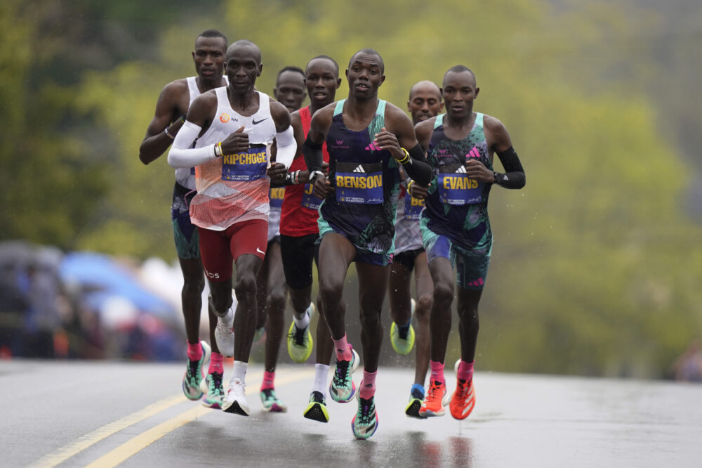 kipchoge bekele l8217ultima sfida alla maratona di new york pattuglia keniana arrembante c8217232 meucci da Oasport.it kipchoge bekele l8217ultima sfida alla maratona di new york pattuglia keniana arrembante c8217232 meucci