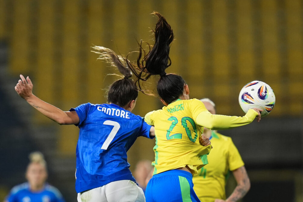 Calcio femminile, Italia sconfitta 1 0 nel test match contro il Brasile a Parma: Luany decide la sfida Calcio femminile, Italia sconfitta 1 0 nel test match contro il Brasile a Parma: Luany decide la sfida