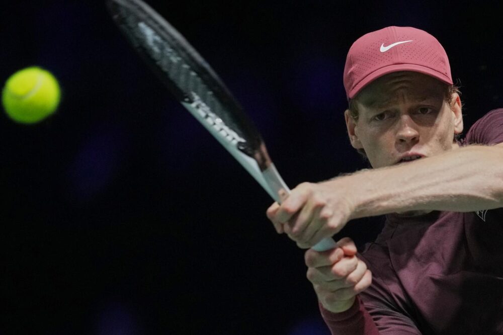 Puppo sui problemi fisici di Sinner: “Potrebbero essere due cause. Jannik di gran lunga il migliore in risposta” Puppo sui problemi fisici di Sinner: “Potrebbero essere due cause. Jannik di gran lunga il migliore in risposta”