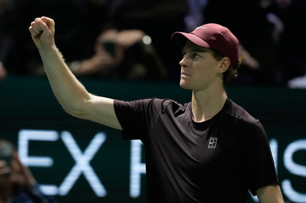Jannik Sinner guarda oltre: “La semifinale sarà una partita molto fisica. Torino conta tanto, ma la semifinale a Parigi…” Jannik Sinner guarda oltre: “La semifinale sarà una partita molto fisica. Torino conta tanto, ma la semifinale a Parigi…”
