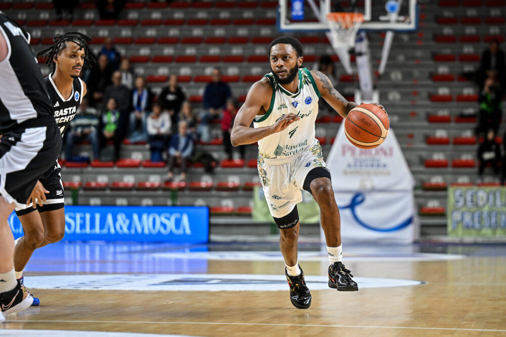 Basket, la Dinamo Sassari batte in rimonta i tedeschi del Rasta Vecha nella FIBA Europe Cup