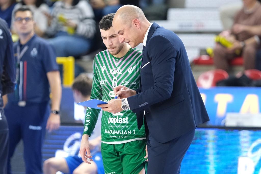 Volley maschile, Verona dell’ex Soli difende il primato con Trento, a Modena big match Perugia. Derby a Milano Volley maschile, Verona dell’ex Soli difende il primato con Trento, a Modena big match Perugia. Derby a Milano