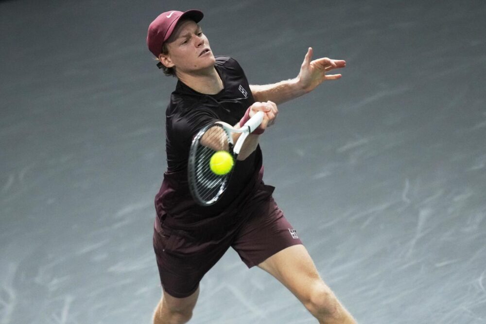 ATP Parigi 2025, Jannik Sinner sfida Shelton per la semifinale. Musetti spera in Vacherot ATP Parigi 2025, Jannik Sinner sfida Shelton per la semifinale. Musetti spera in Vacherot