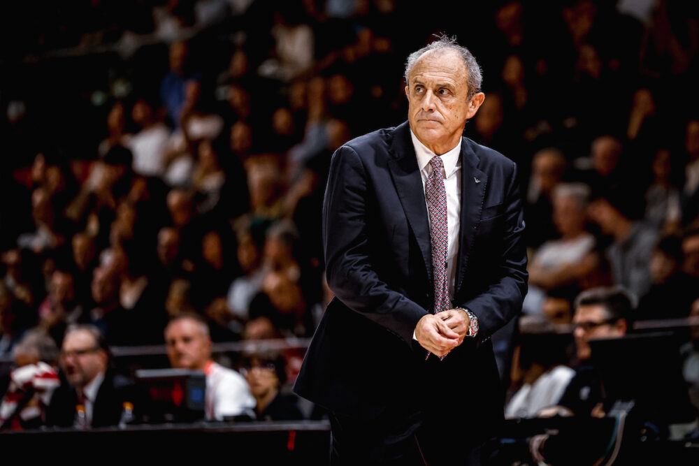 Basket: Ettore Messina si dimette, Olimpia Milano nelle mani di Peppe Poeta