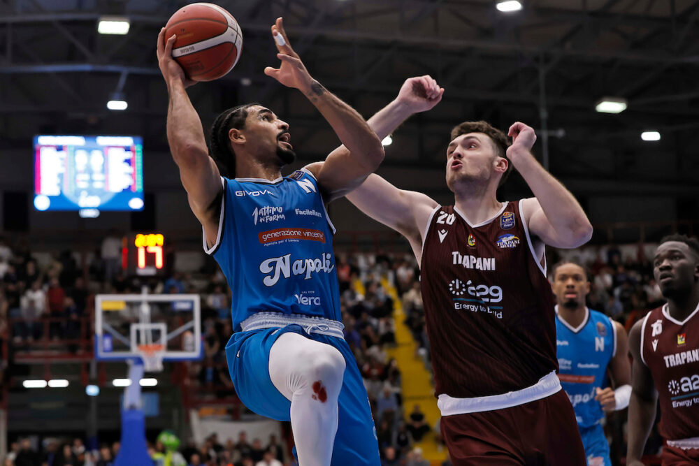 Basket, Trapani espugna Napoli nella sesta giornata di Serie A. Decisivo Timothy Allen con 19 punti, ai partenopei non basta Simms