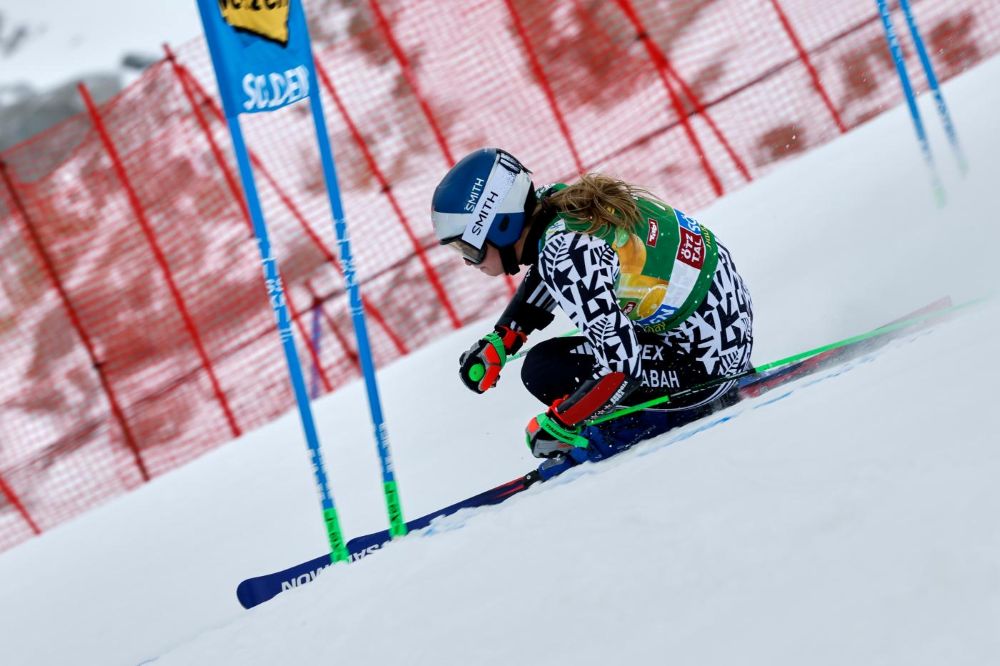 Alice Robinson guida il gigante di Copper Mountain, brilla Asja Zenere mentre deludono Shiffrin e Goggia Alice Robinson guida il gigante di Copper Mountain, brilla Asja Zenere mentre deludono Shiffrin e Goggia
