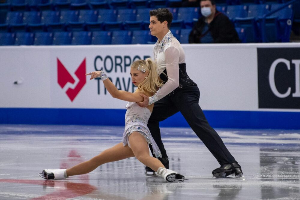 Pattinaggio di figura: Gilles Poirier vincono ma non brillano a Skate Canada, secondi Reed Ambrulevicius Pattinaggio di figura: Gilles Poirier vincono ma non brillano a Skate Canada, secondi Reed Ambrulevicius