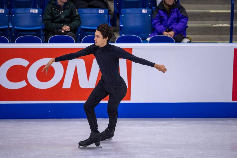 Pattinaggio artistico: Memola sesto a Skate Canada, Malinin vince e segna un nuovo record Pattinaggio artistico: Memola sesto a Skate Canada, Malinin vince e segna un nuovo record