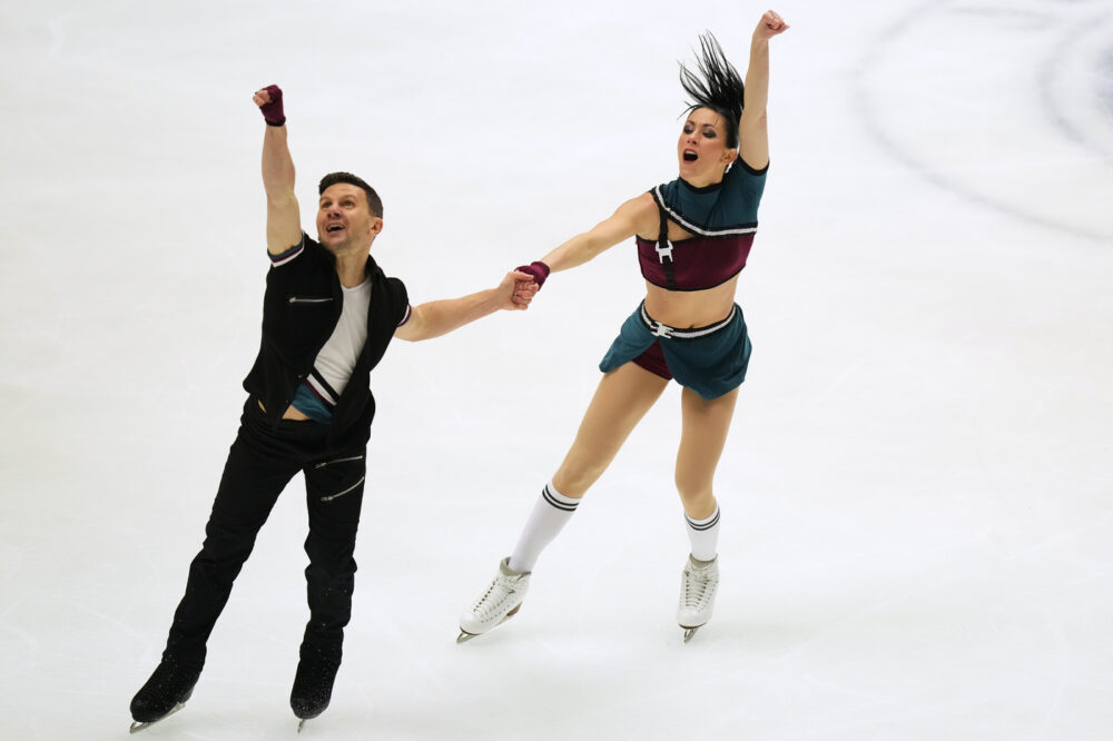 Pattinaggio di figura: Guignard Fabbri secondi all’NHK Trophy. Fear Gibson vincono ancora, Finale lontana Pattinaggio di figura: Guignard Fabbri secondi all’NHK Trophy. Fear Gibson vincono ancora, Finale lontana