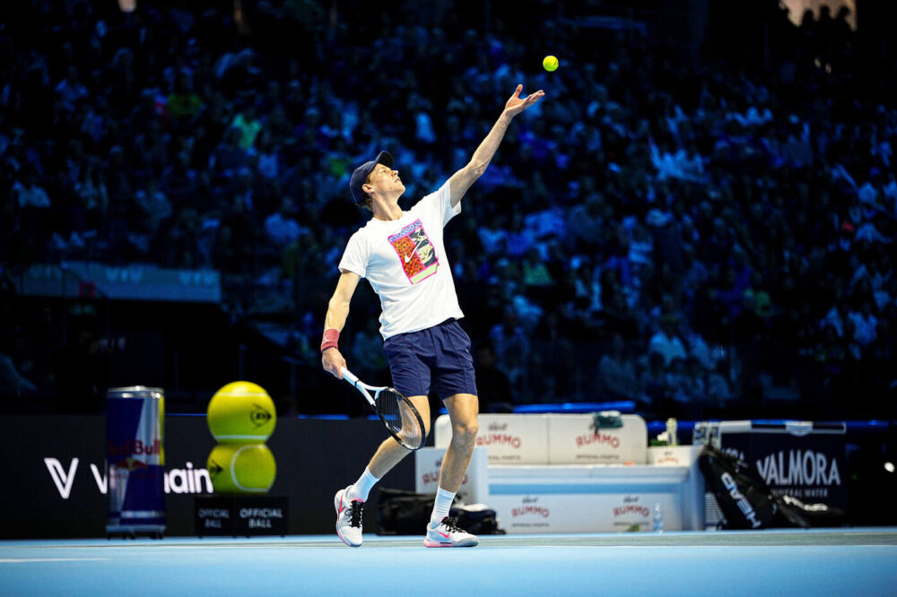 Jannik Sinner si testa a Torino in allenamento con un giocatore che conosce molto bene… Jannik Sinner si testa a Torino in allenamento con un giocatore che conosce molto bene…