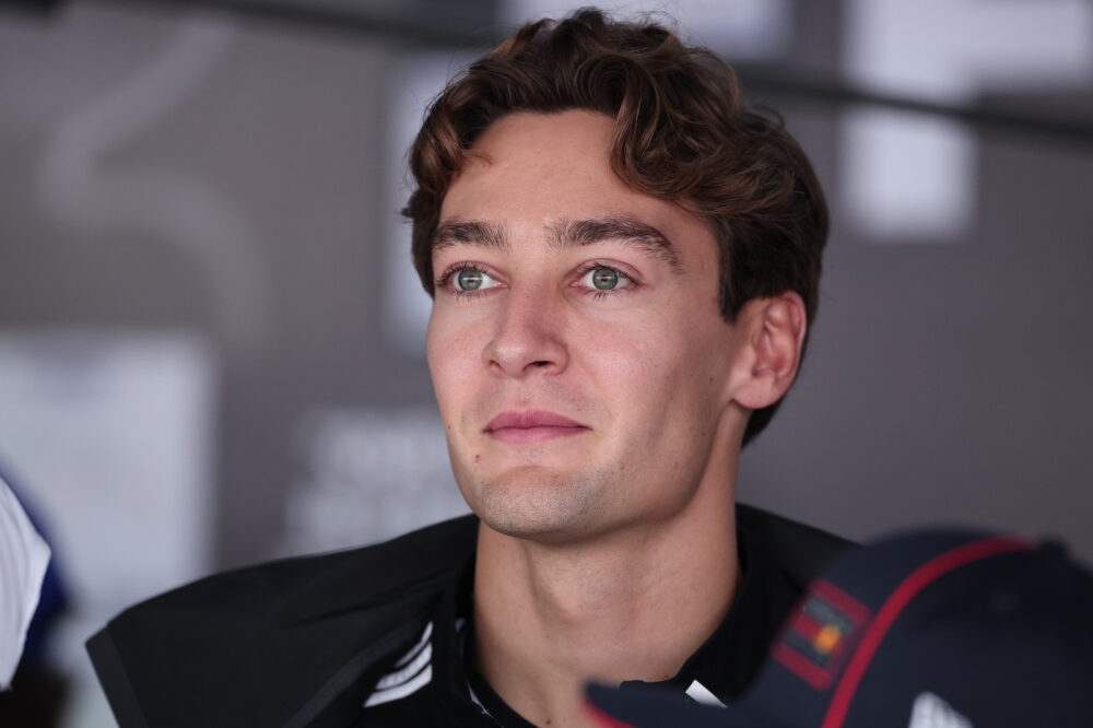 F1, George Russell: “Antonelli sta facendo un lavoro incredibile, sarà una gara interessante”