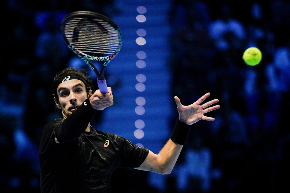 Lo sfogo di Lorenzo Musetti alle ATP Finals: “Mi sta prendendo a pallate!”